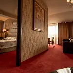 Dvoretsa Hotel