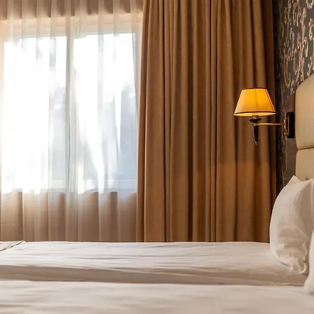 Dvoretsa Hotel 5*