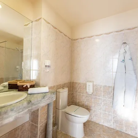 Dvoretsa Hotel 5*