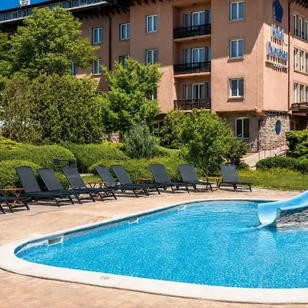 Dvoretsa Hotel 5*